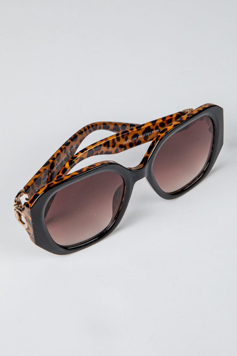 Bon Voyage Black Cheetah Print Round Sunglasses