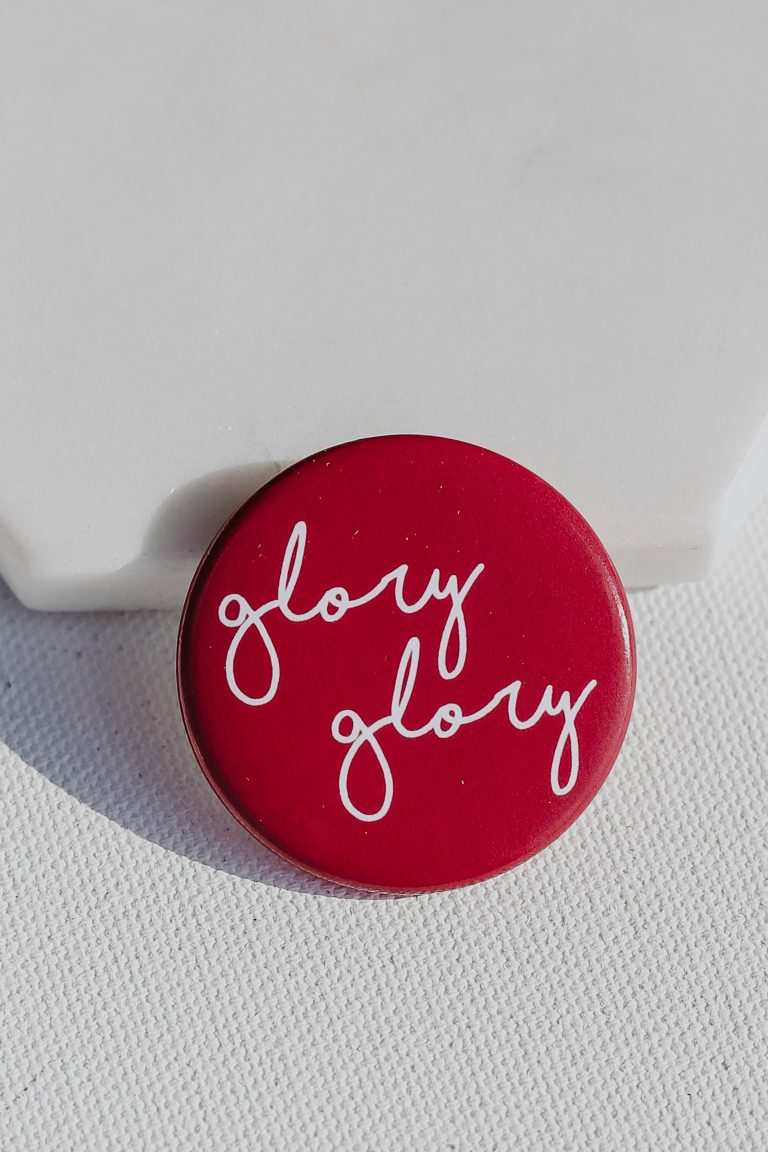 Small Glory Glory Script Button