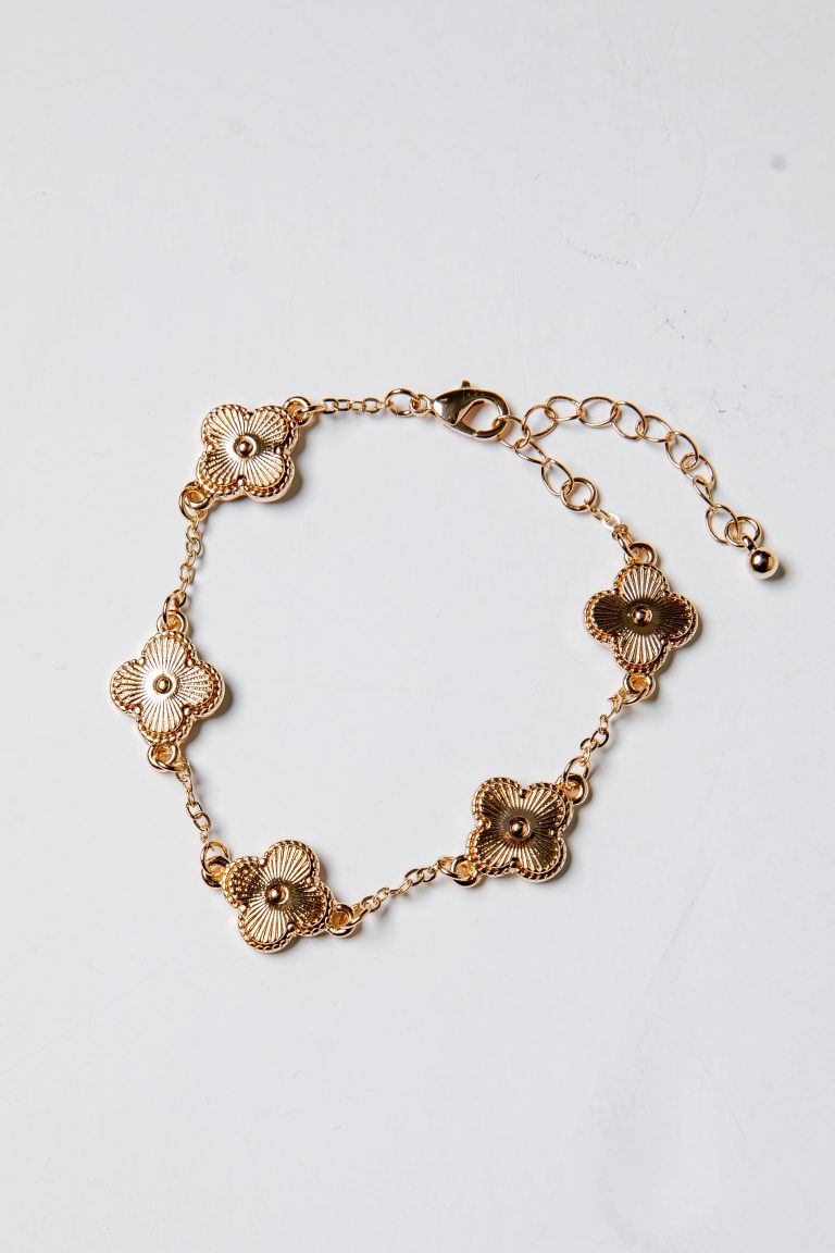 Izzy Golden Clover Link Bracelet