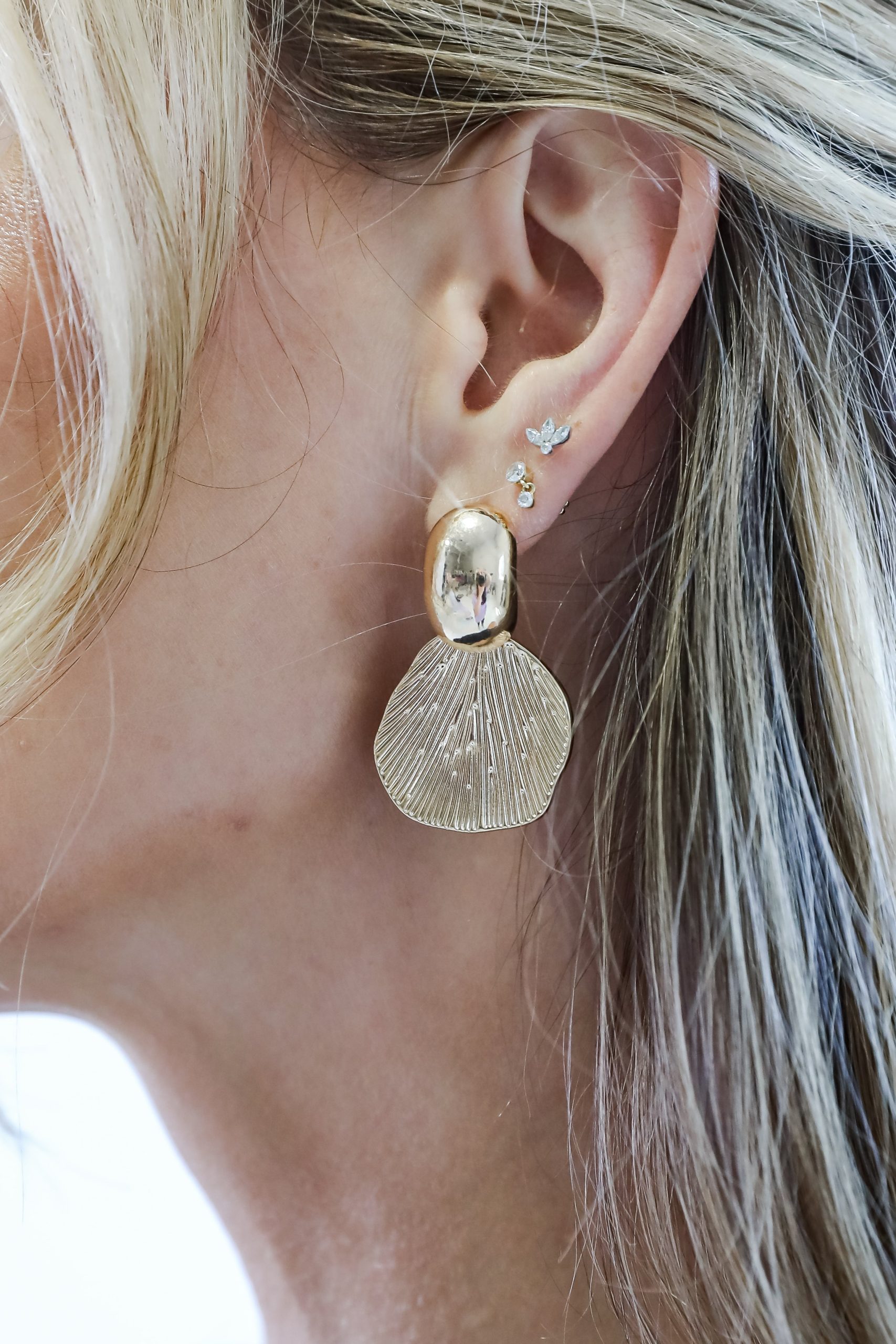 Delilah Statement Drop Earrings - Image 5