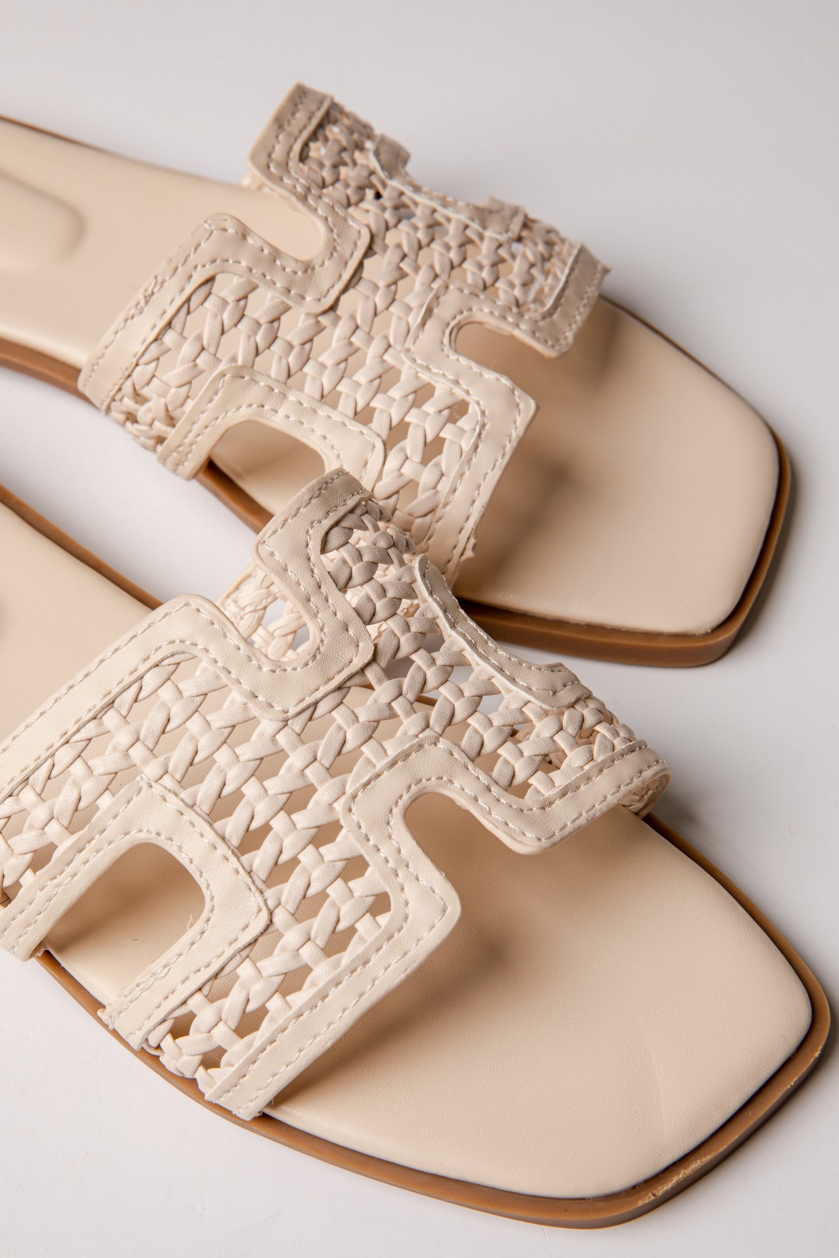 Coastal Ease Ivory Comfort Slide Sandals - Image 3