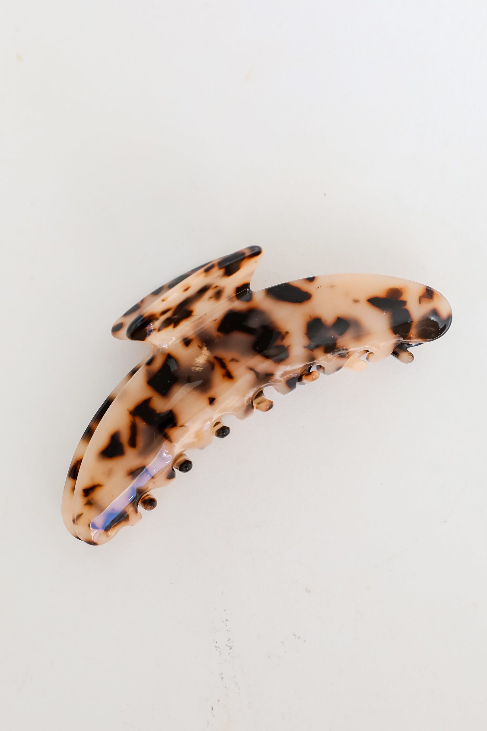 Charming Choice Ivory Tortoise Claw Hair Clip - Image 2