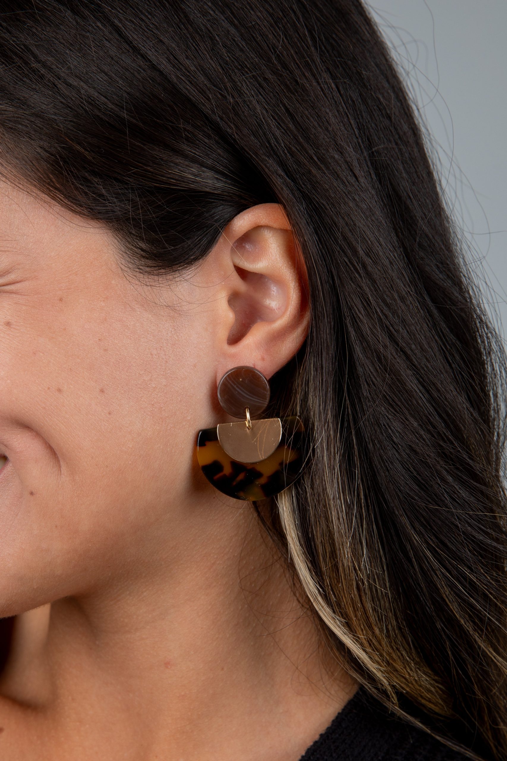 Michelle Tortoise Acrylic Drop Earrings - Image 2