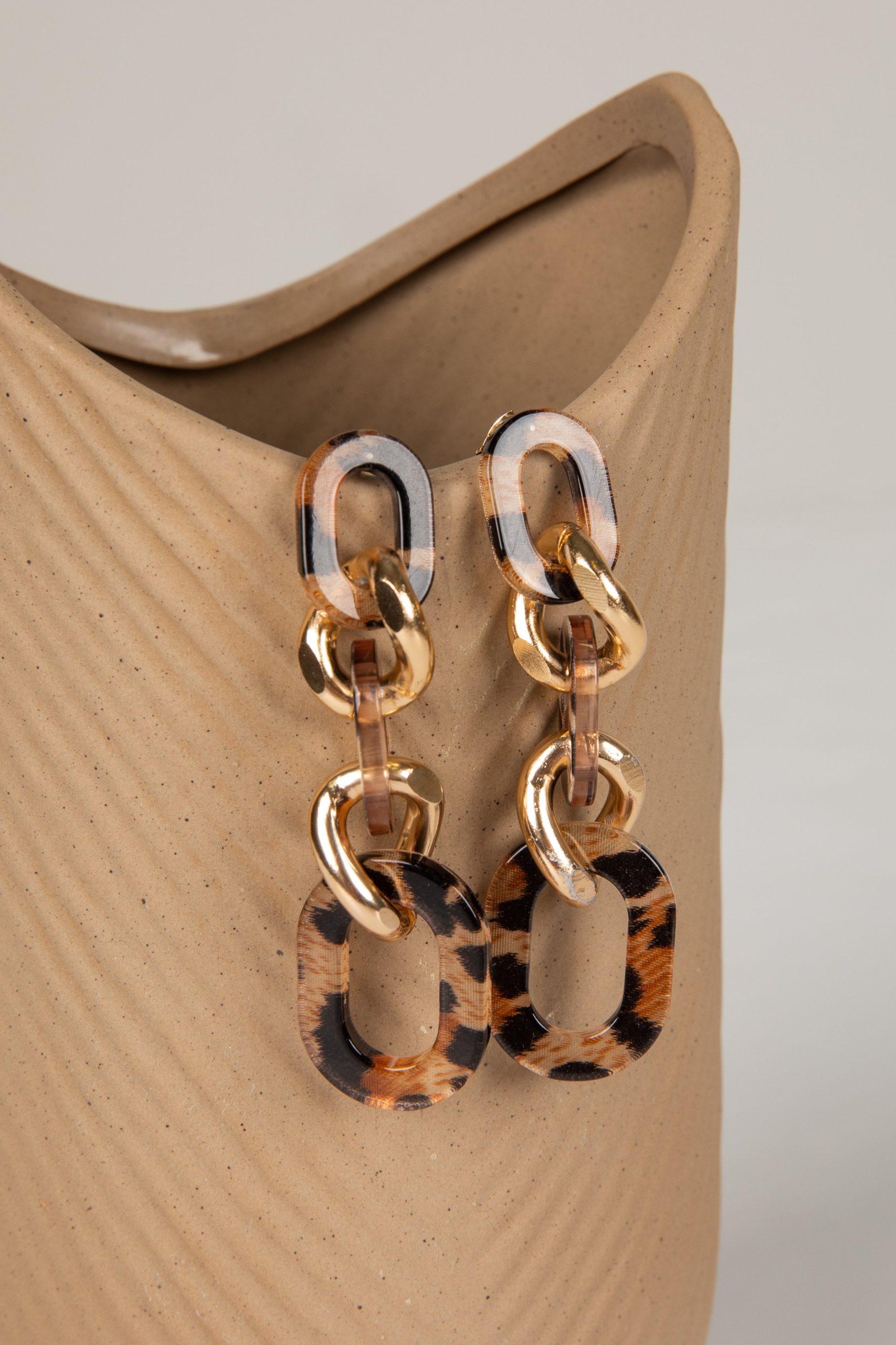 Kaia Tortoise Chainlink Drop Earrings - Image 3