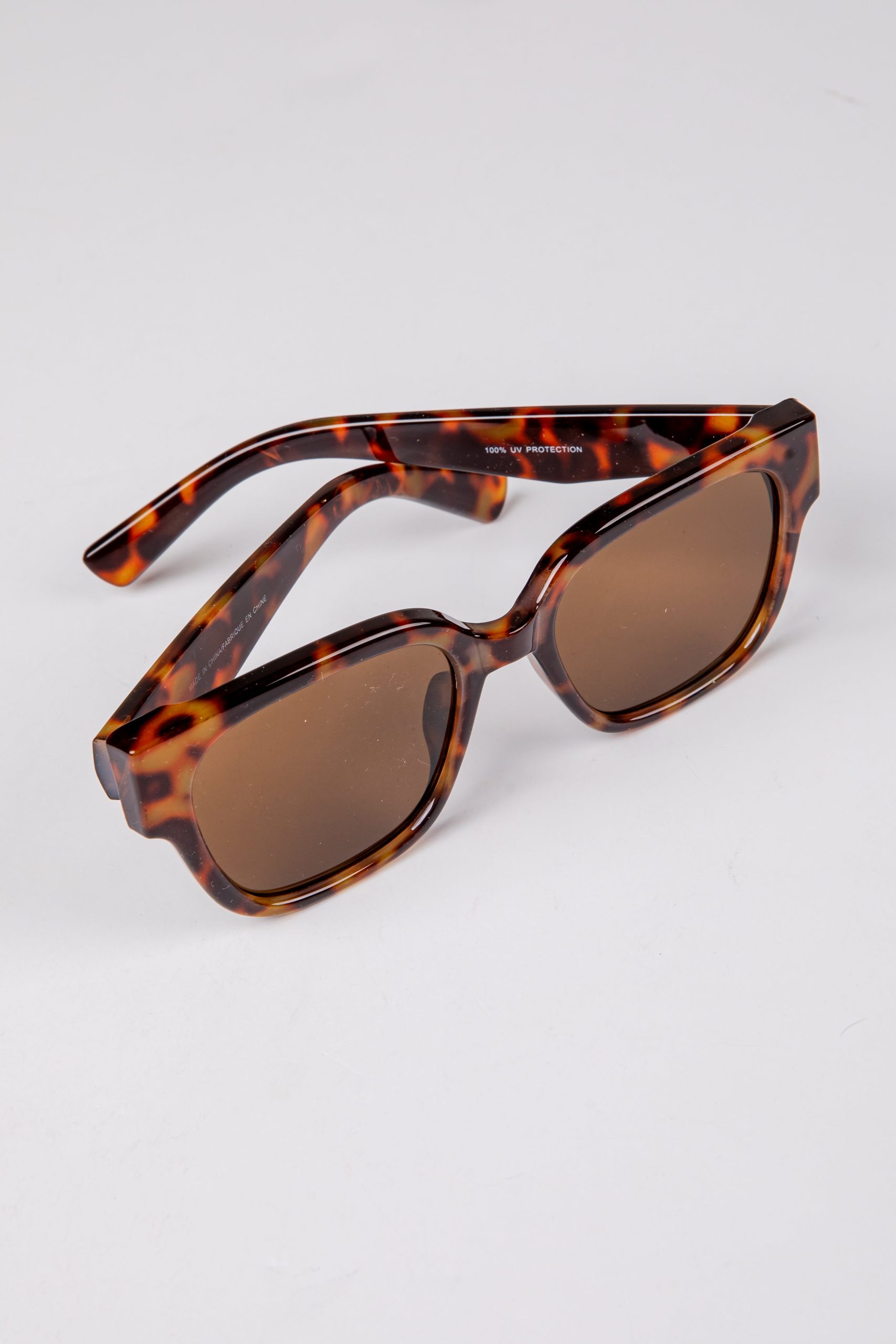 Sunset Drive Tortoise Oversized Square Sunglasses - Image 2