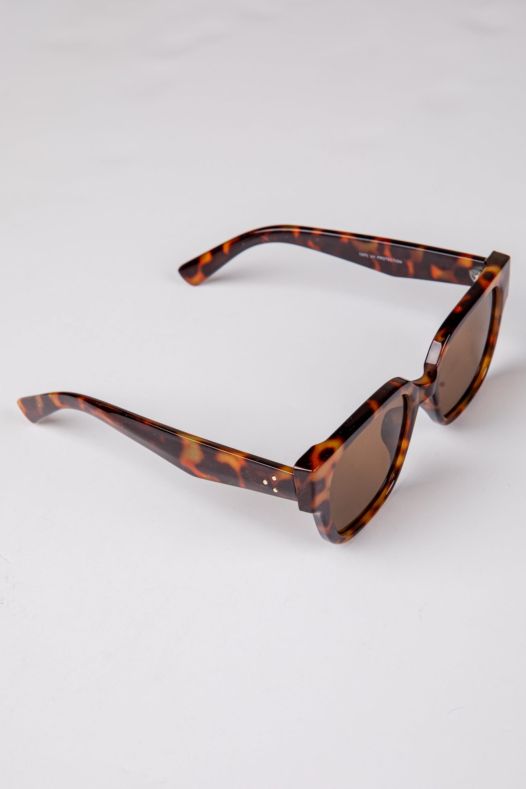 Sunset Drive Tortoise Oversized Square Sunglasses - Image 3