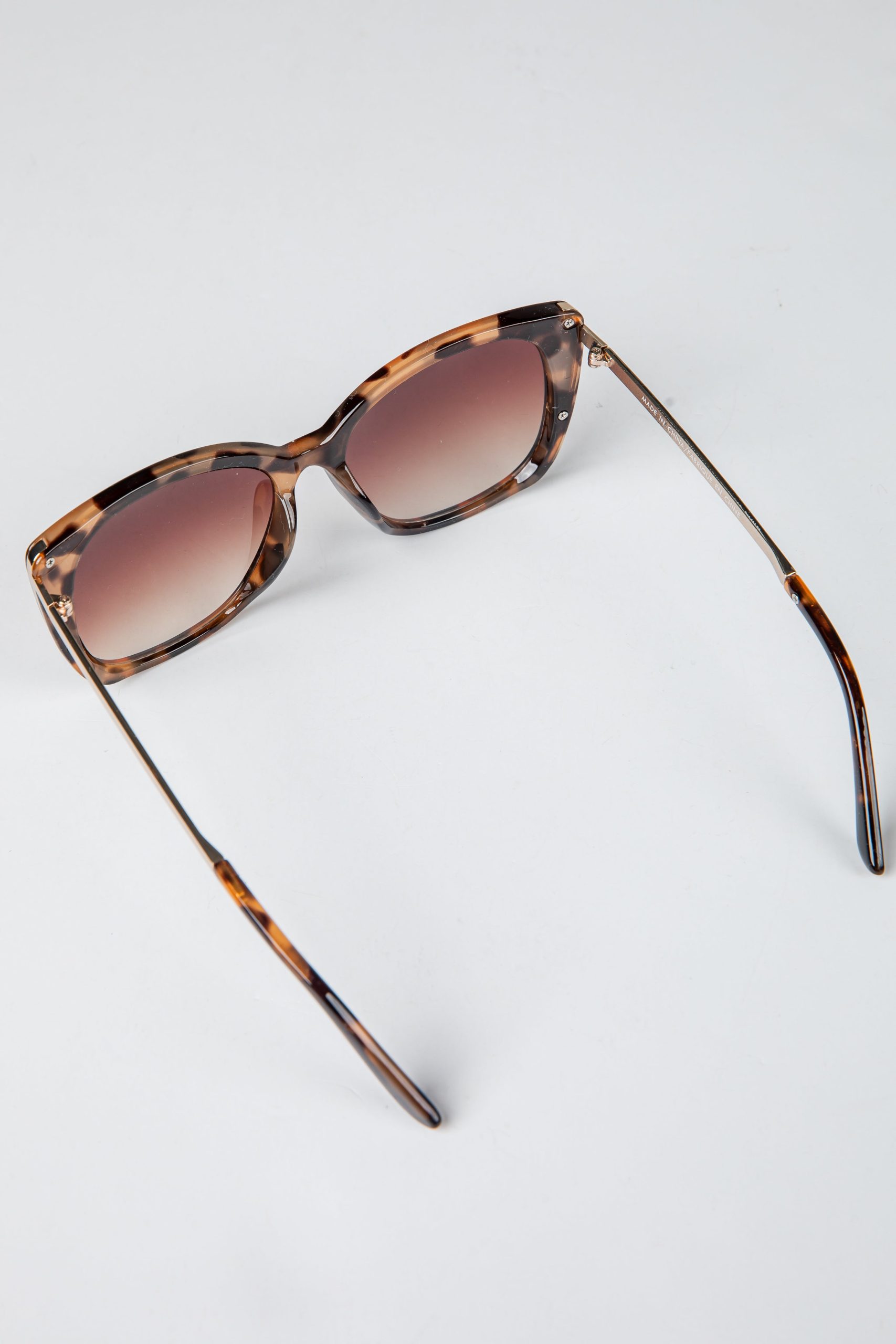 Bonsai Tortoise Oversized Square Sunglasses - Image 5