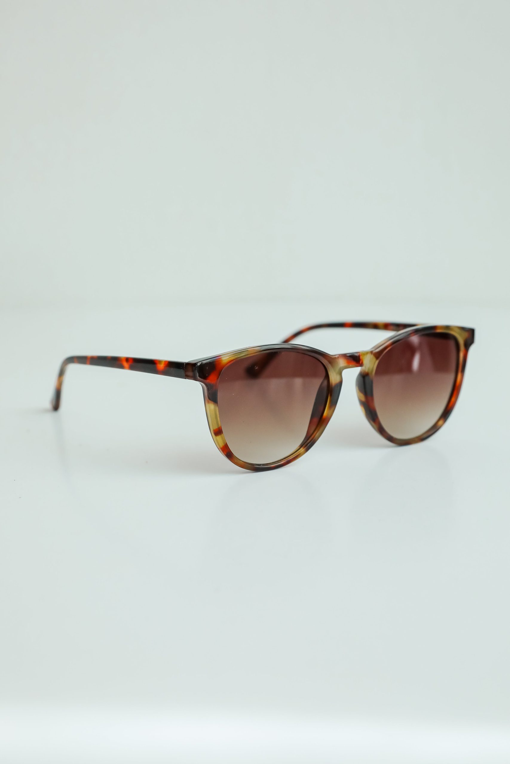 Chillin' Out Round Sunglasses - Image 4