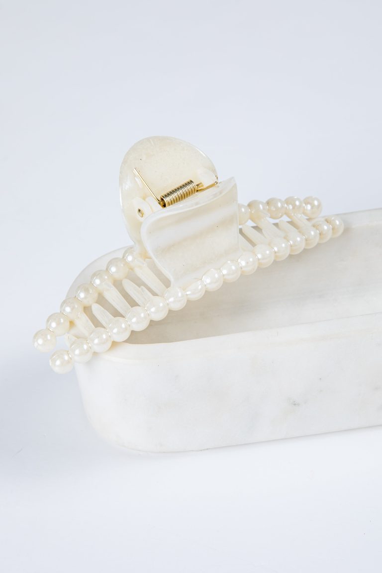 Beautiful Promise White Pearl Claw Hair Clip